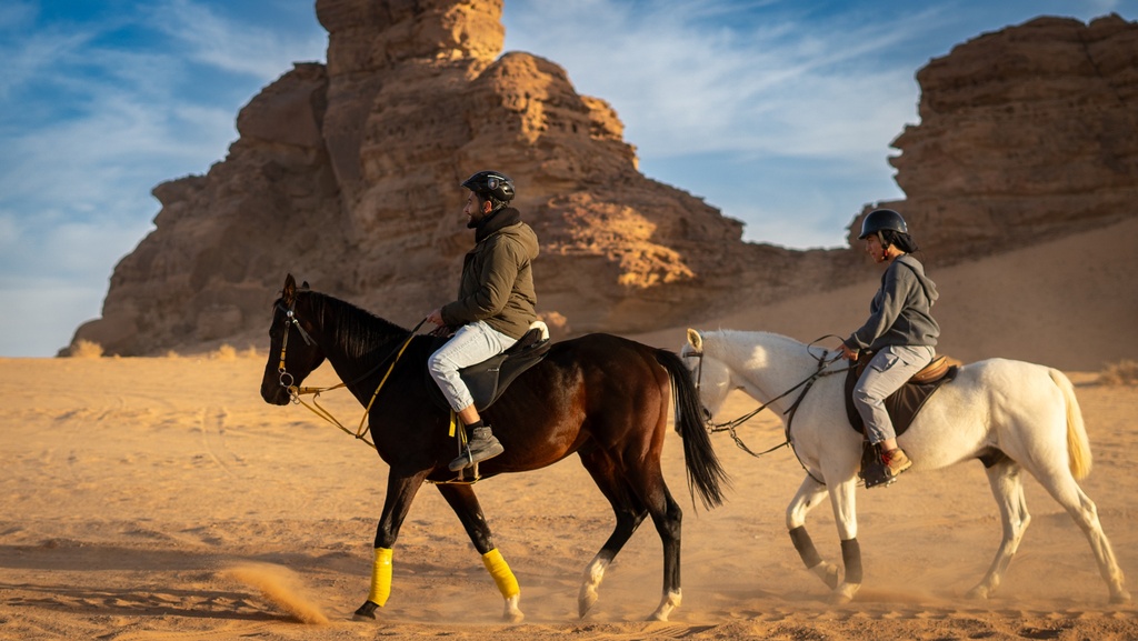 Elephant Rock by Horseback